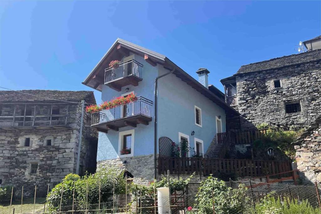 Casa Del Cios Calda E Intima Casetta Immersa Nel Verde Delle Montagne Alpe Basciumo Экстерьер фото